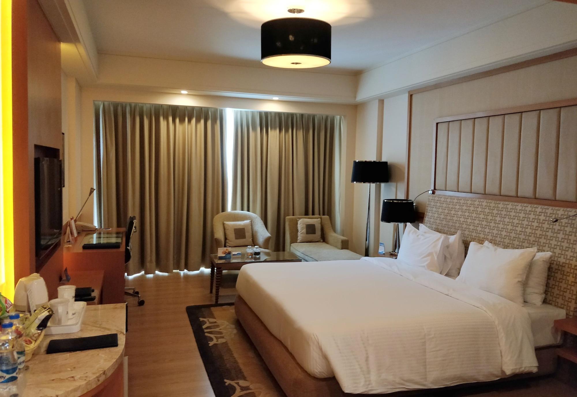 Radisson Blu Hotel, Нагпур Экстерьер фото